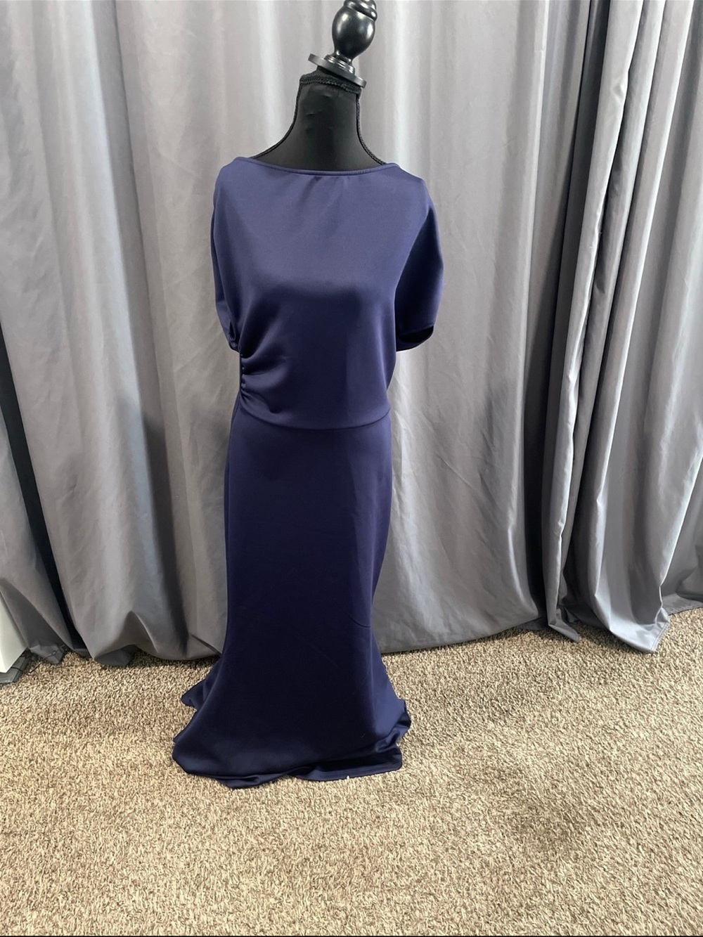 OYS NWOT elegant navy blue open back dress large